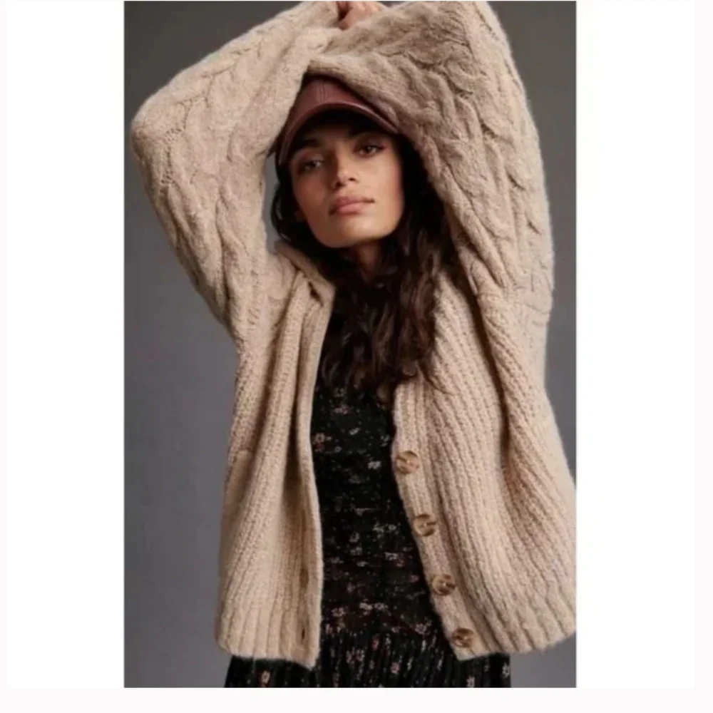 NWOT Anthropologie DH New York Cable Knit Cardigan Tan Color SIZE M - Picture 3 of 5